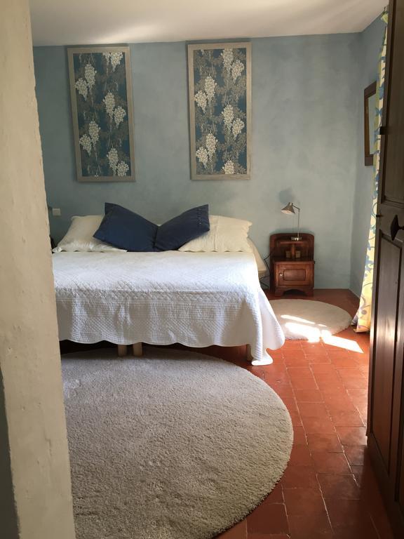 Lauris Domaine La Carraire Bed & Breakfast エクステリア 写真