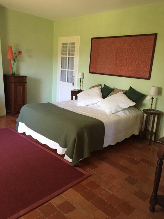 Lauris Domaine La Carraire Bed & Breakfast エクステリア 写真